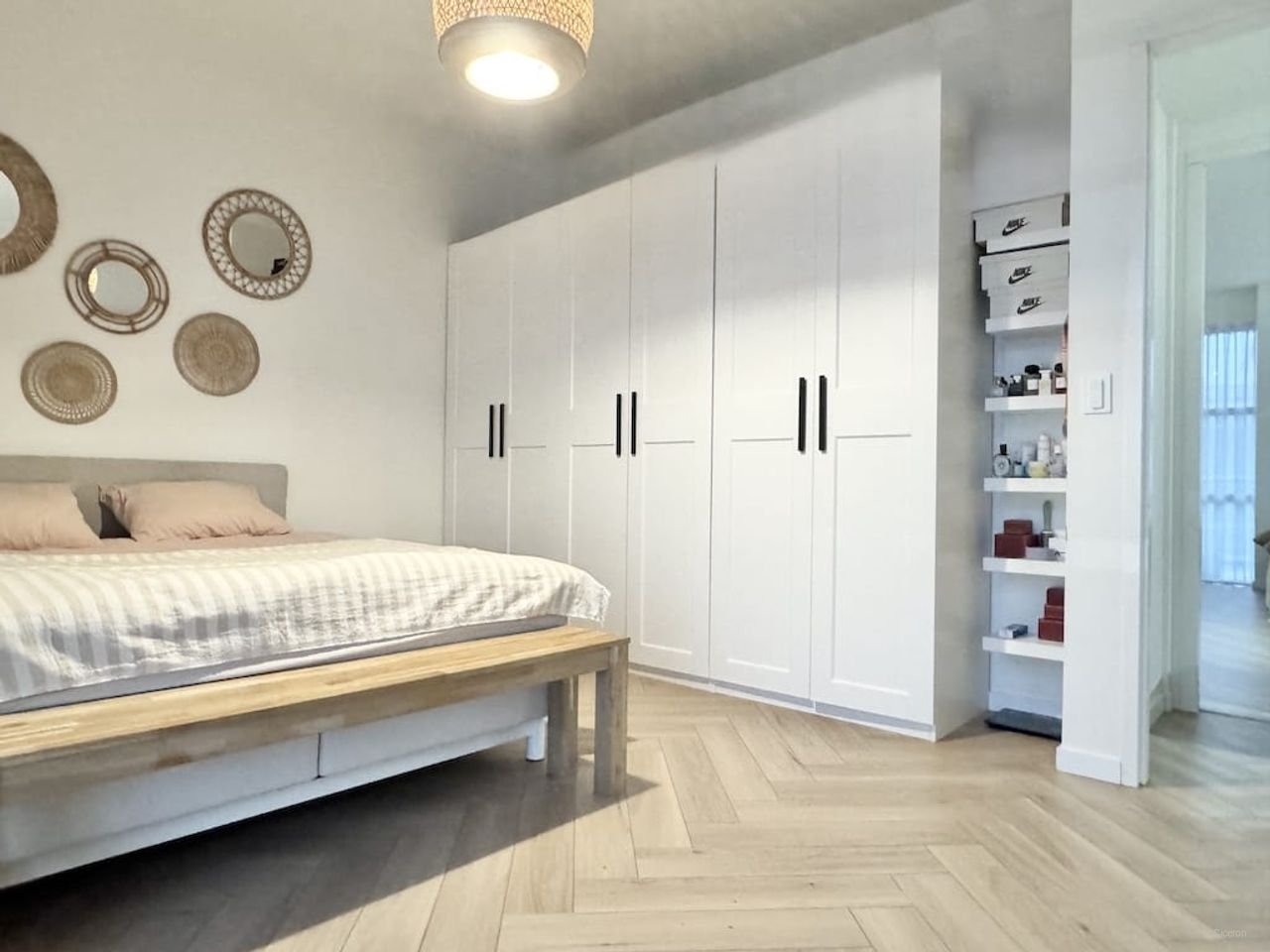 Spacious 4-room apartment with two balconies - Image 9