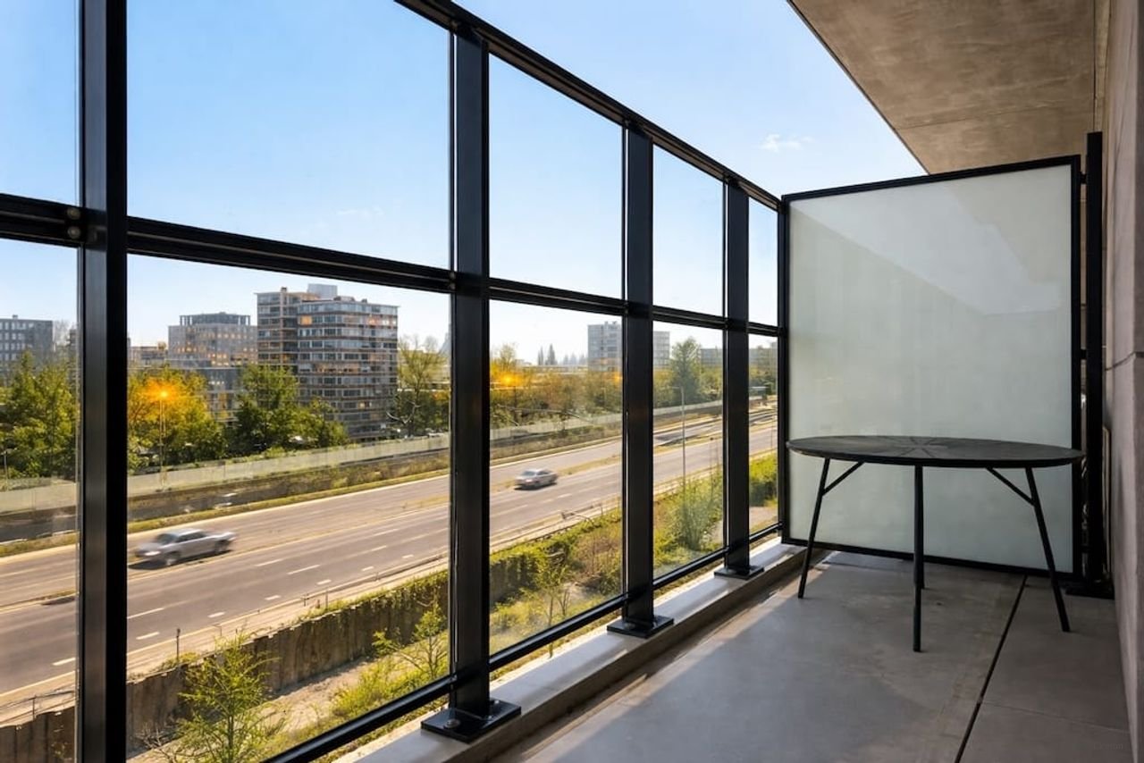 Spacious 4-room apartment with two balconies - Image 6