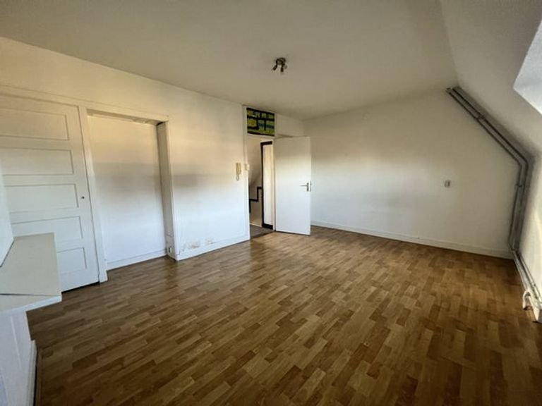 Spacious 30m² room in Voorburg - Image 3