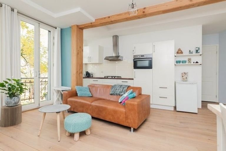 Borneostraat: 2 slaapkamers &amp; balkon - Afbeelding 6