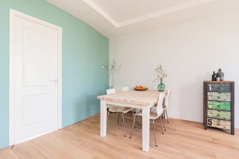 Borneostraat: 2 slaapkamers &amp; balkon - Afbeelding 1