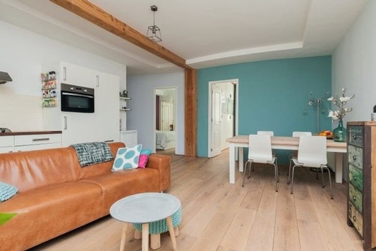 Borneostraat: 2 slaapkamers &amp; balkon - Afbeelding 5