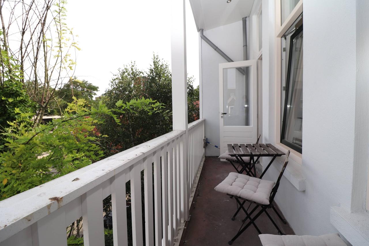 82 m² appartement met balkon in Kralingen West - Afbeelding 2