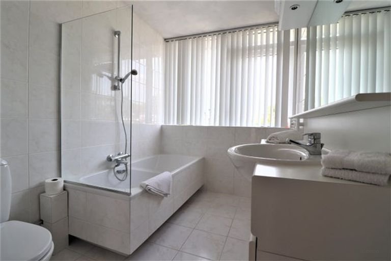 Duurzaam huis met tuin in Het Lage Land - Afbeelding 18