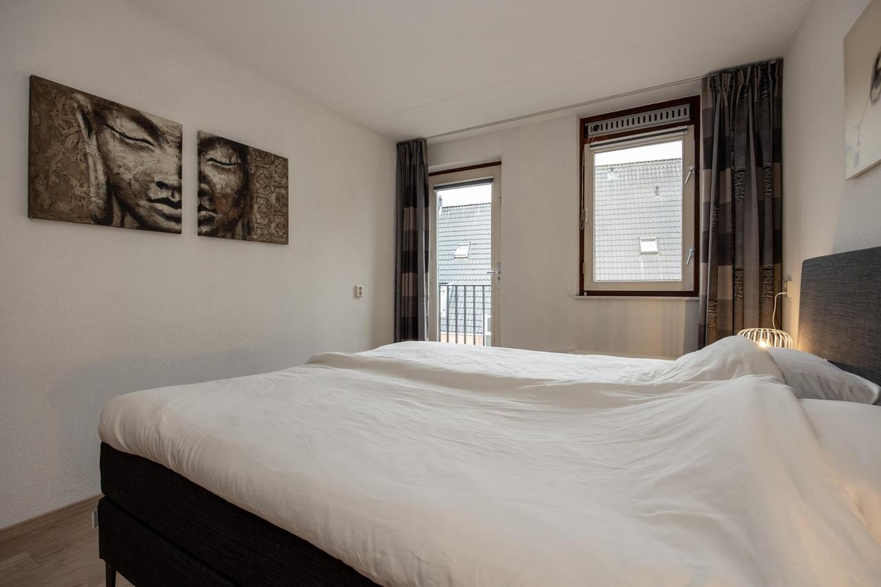 Furnished Apartment with Harbor View - Image 13