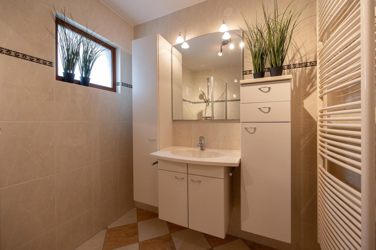 Furnished Apartment with Harbor View - Image 16