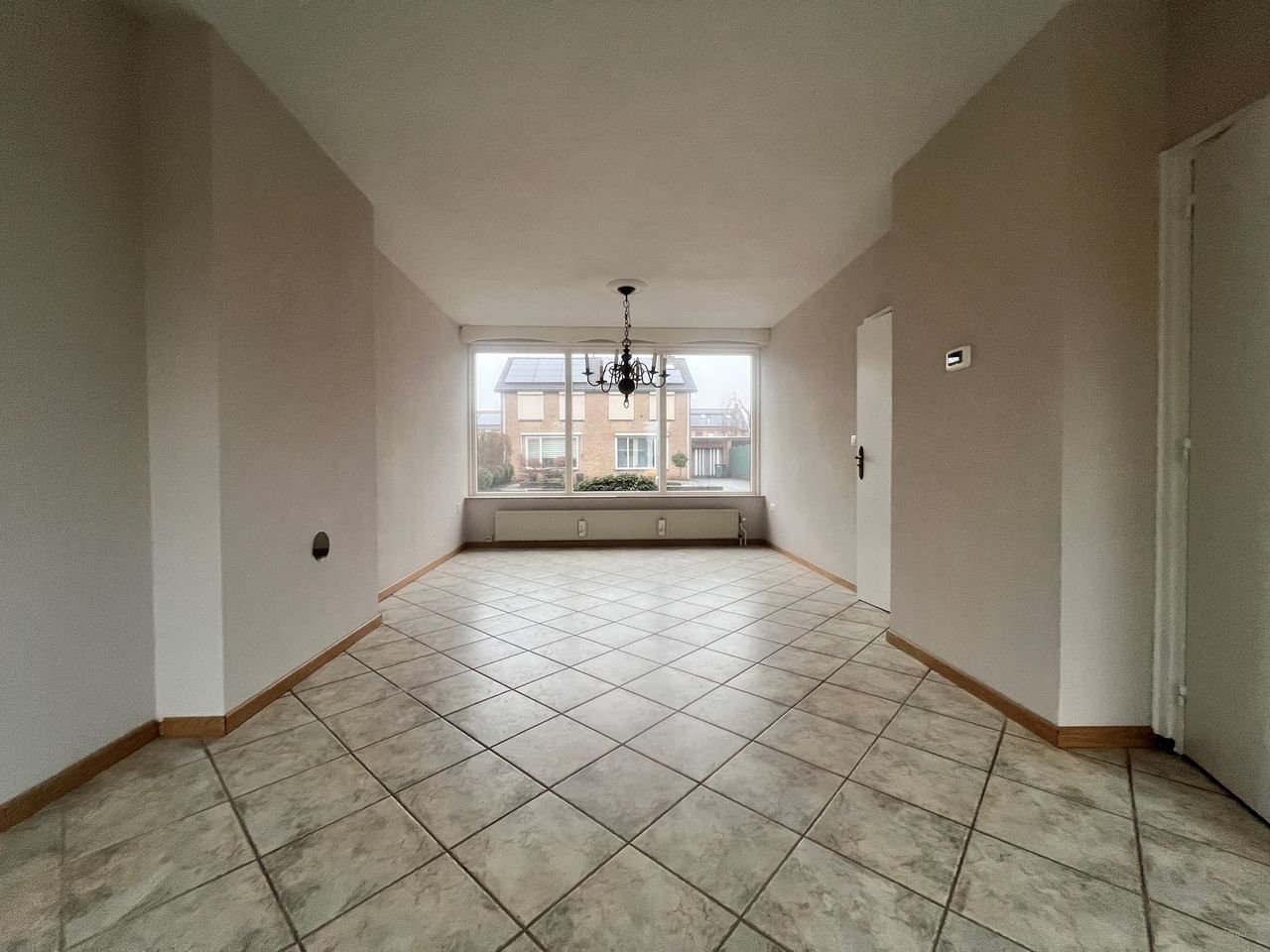 Fijne tweekapper met garage - Afbeelding 3