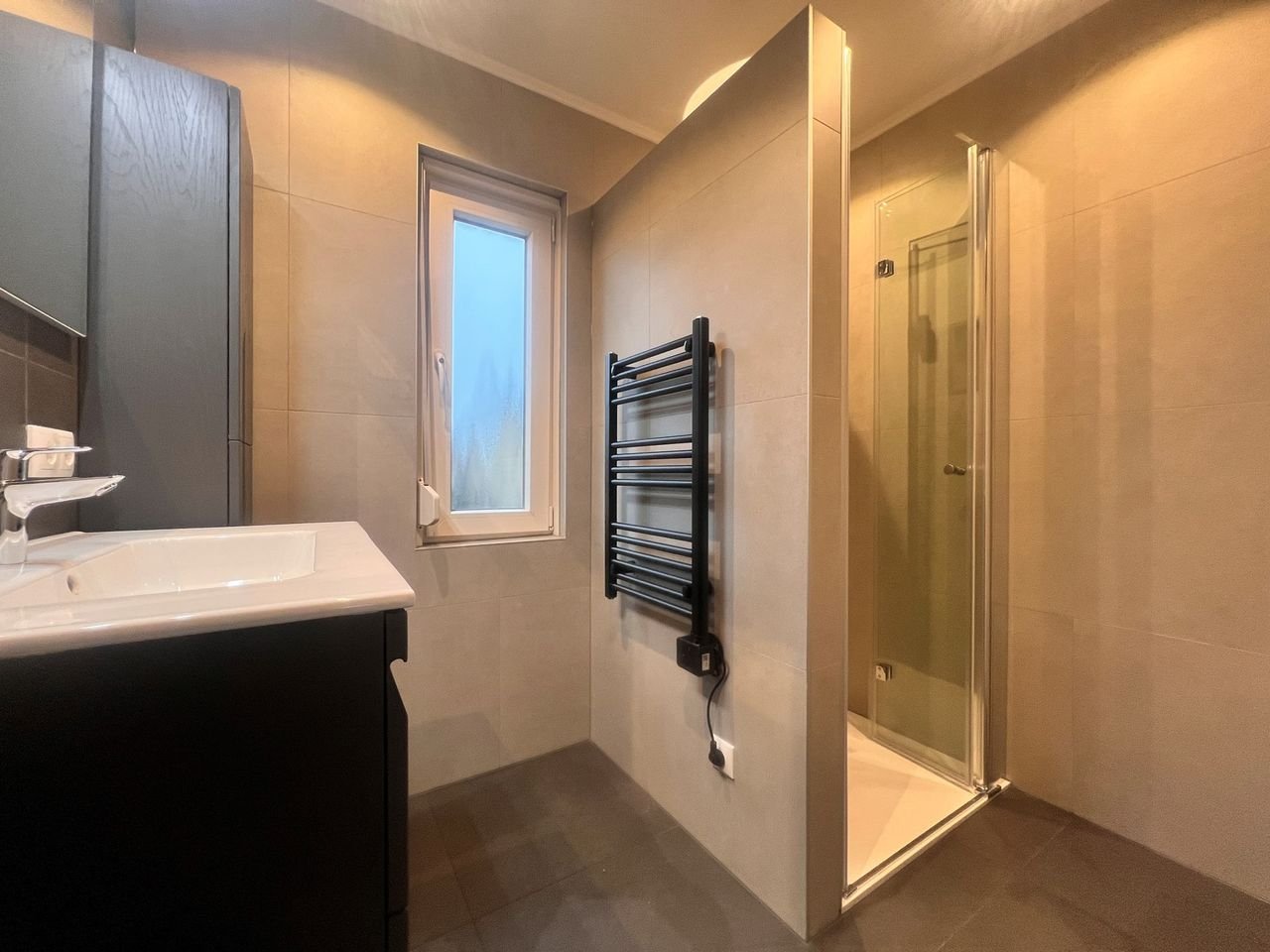 Fijne tweekapper met garage - Afbeelding 11