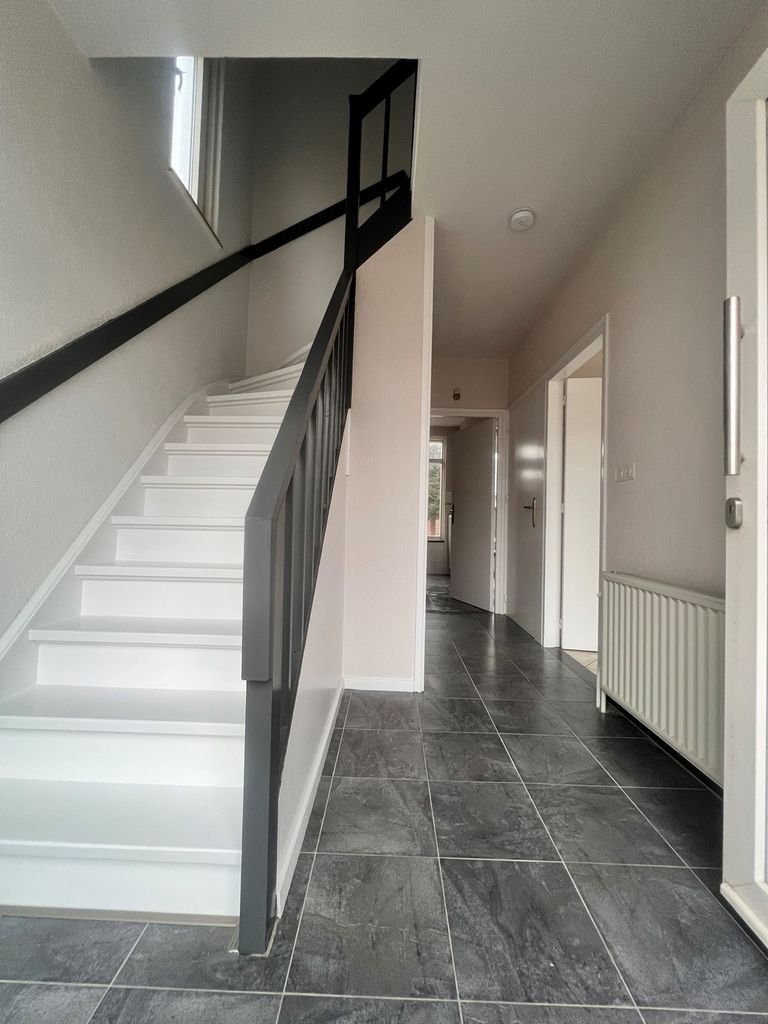 Fijne tweekapper met garage - Afbeelding 2