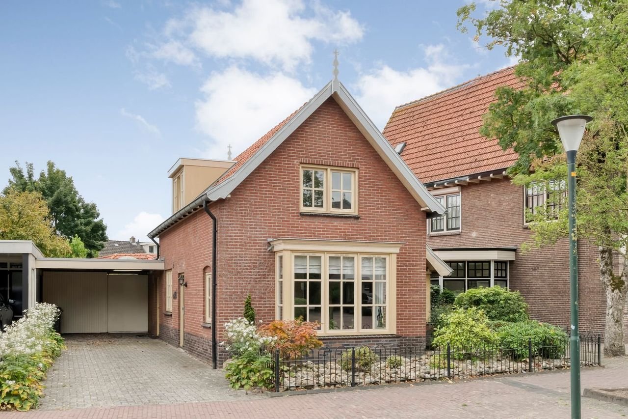 Vrijstaand wonen met tuin in hartje Geesteren - Afbeelding 1