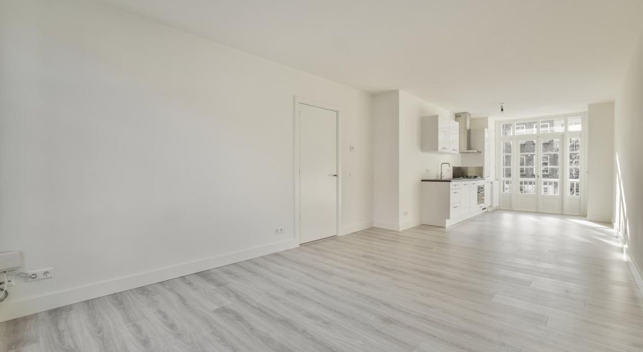 Freshly renovated in the Stadionbuurt - Image 5