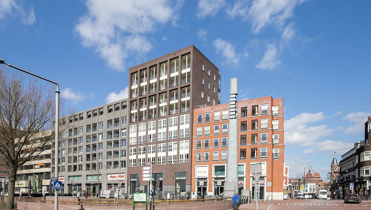 Living with a view in the heart of Dordrecht - Image 1