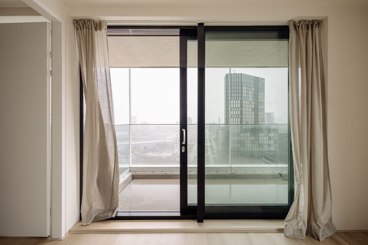 Licht appartement op de 11e etage - Afbeelding 8