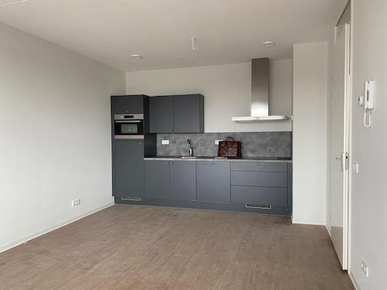 Modern apartment with parking in Goes - Image 6