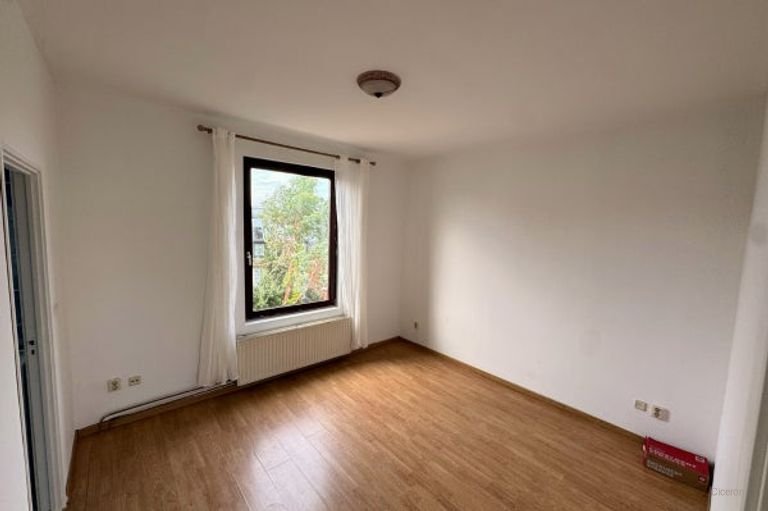 Short stay just 5 minutes by bike from the city center - Image 5