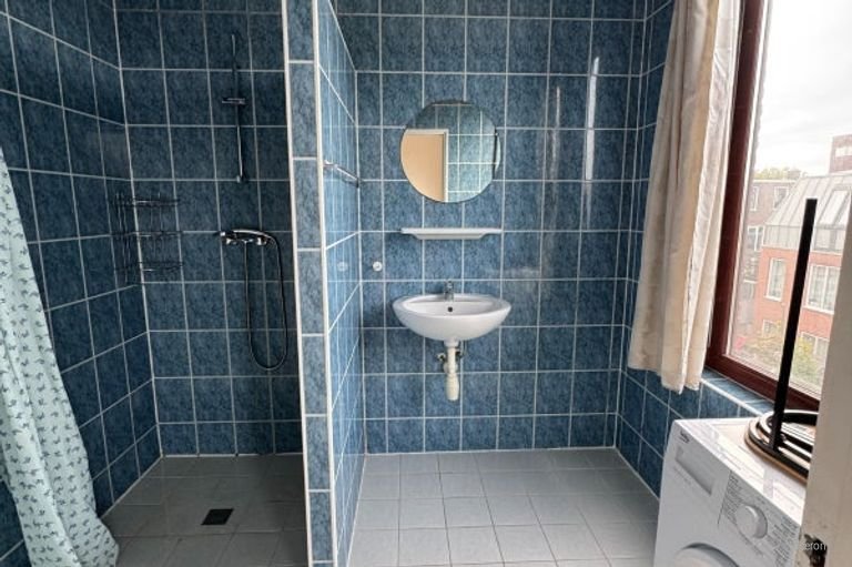 Short stay just 5 minutes by bike from the city center - Image 6