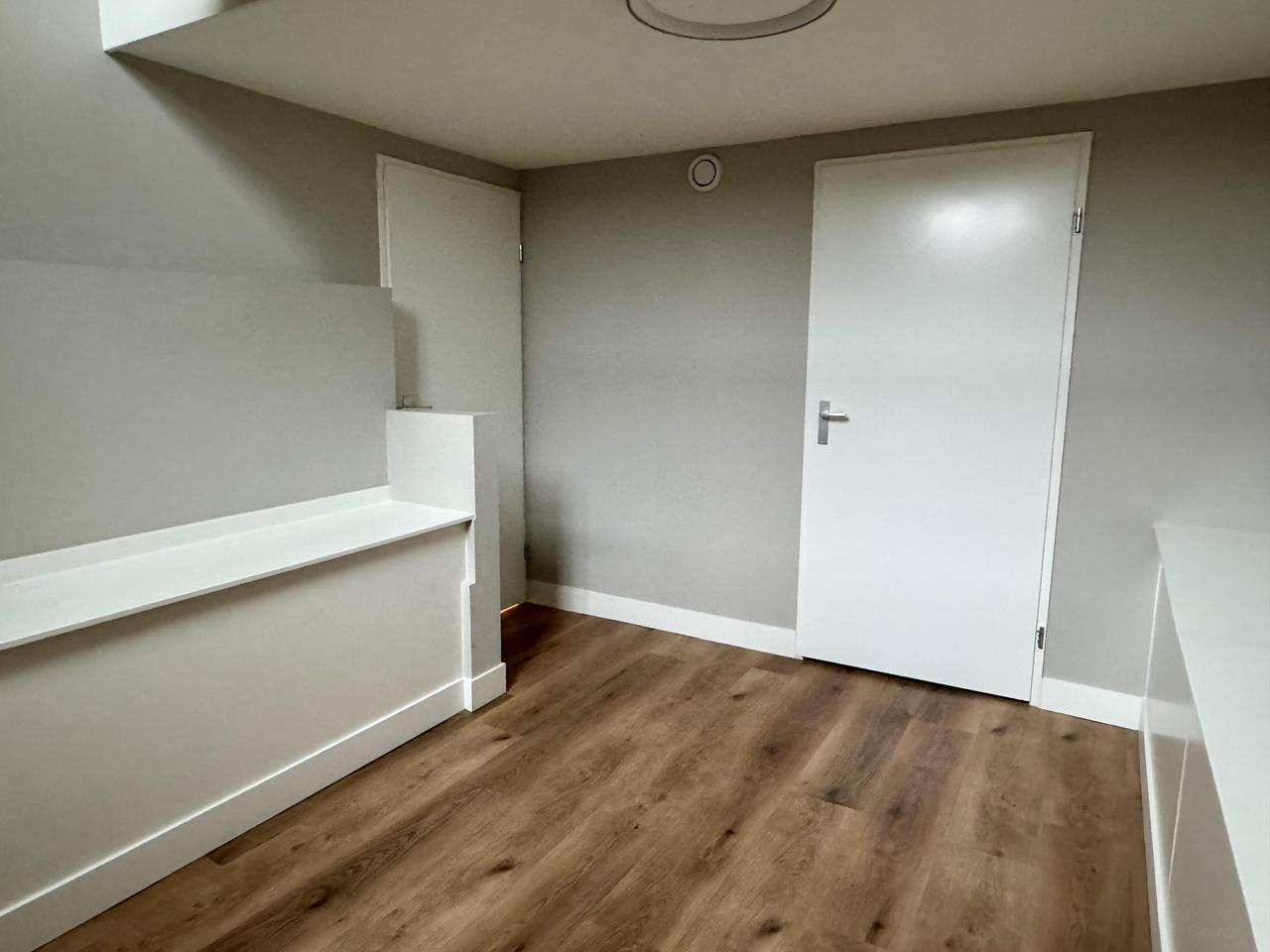 Furnished 2-Bedroom Apartment in Tilburg - Image 10