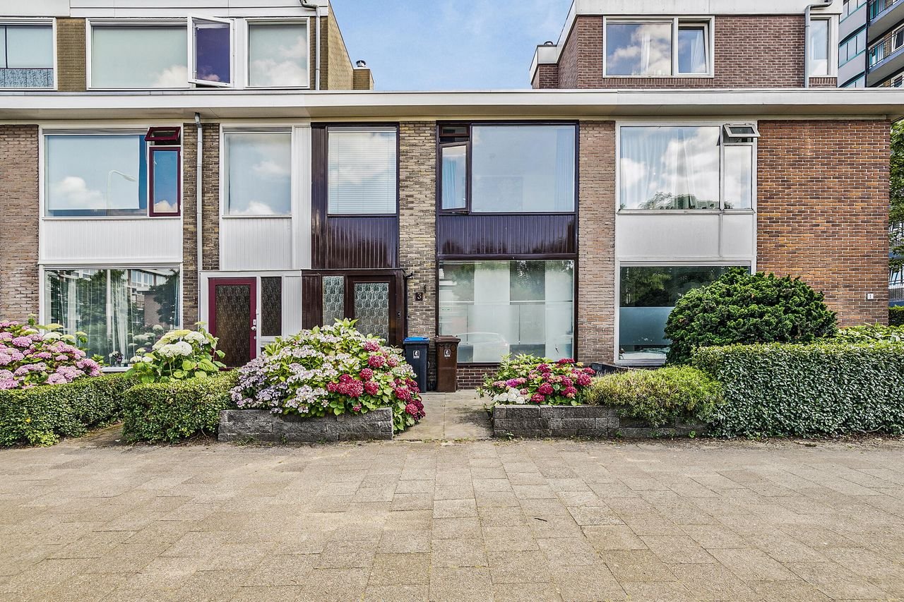 Huis met tuin en werkkamer in Utrecht - Afbeelding 1
