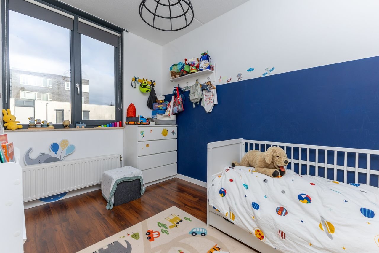 Modern huis met kantoor en carport - Afbeelding 20