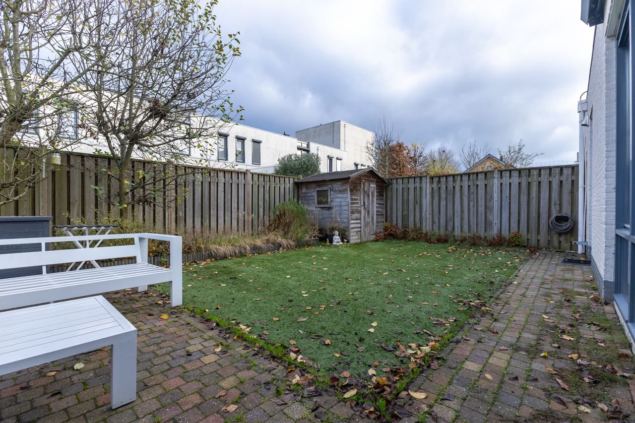 Modern huis met kantoor en carport - Afbeelding 11