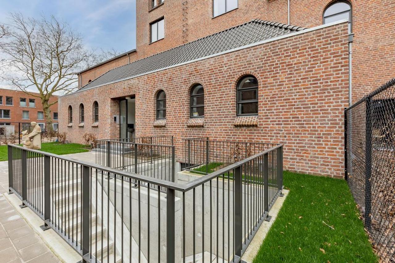 83 m² of living space in Don Bosco Church - Image 4