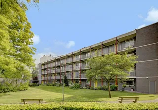 Comfortabel 55+ appartement met lift en balkon