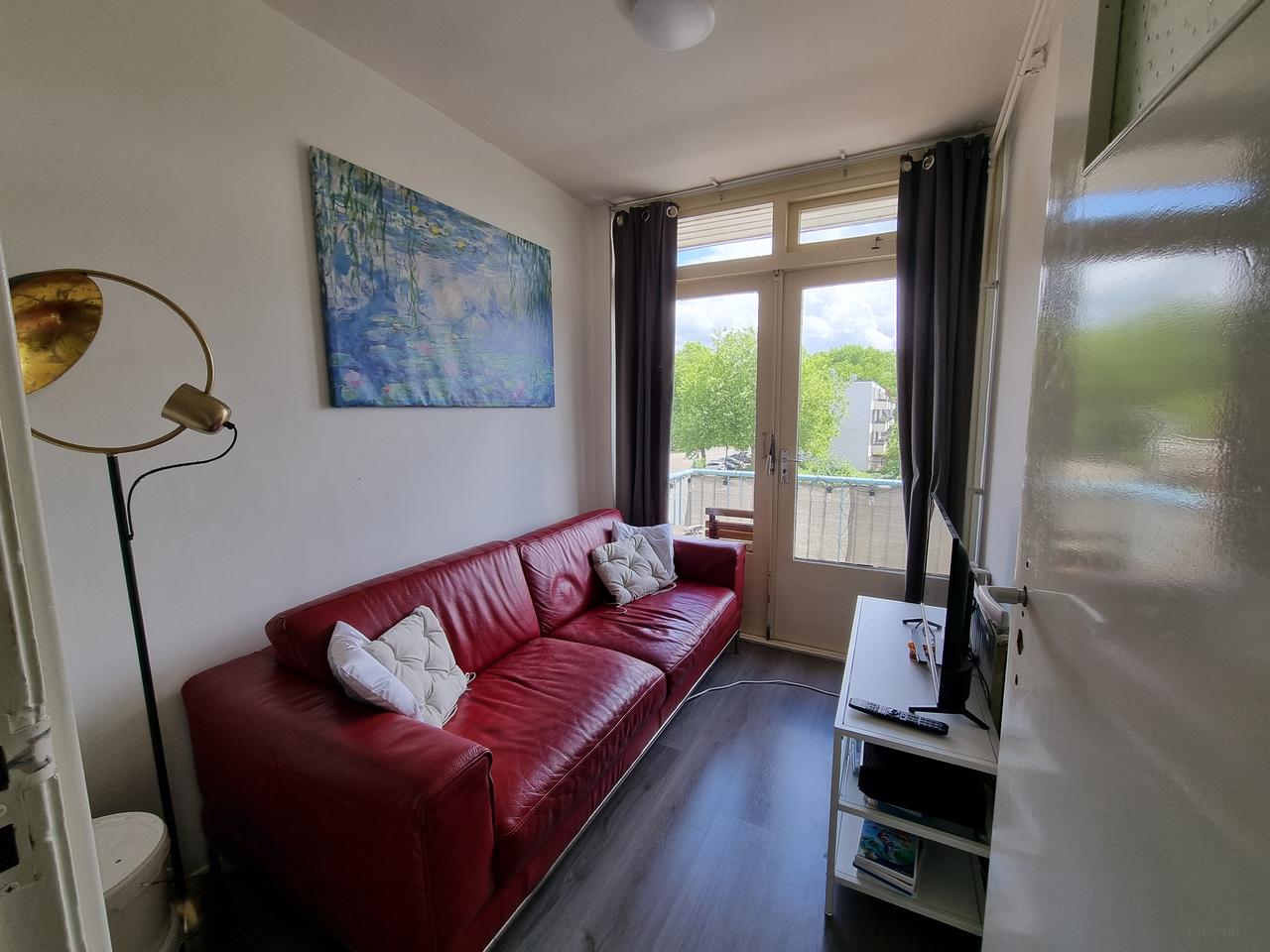 Student room with balcony in Overvecht - Image 7