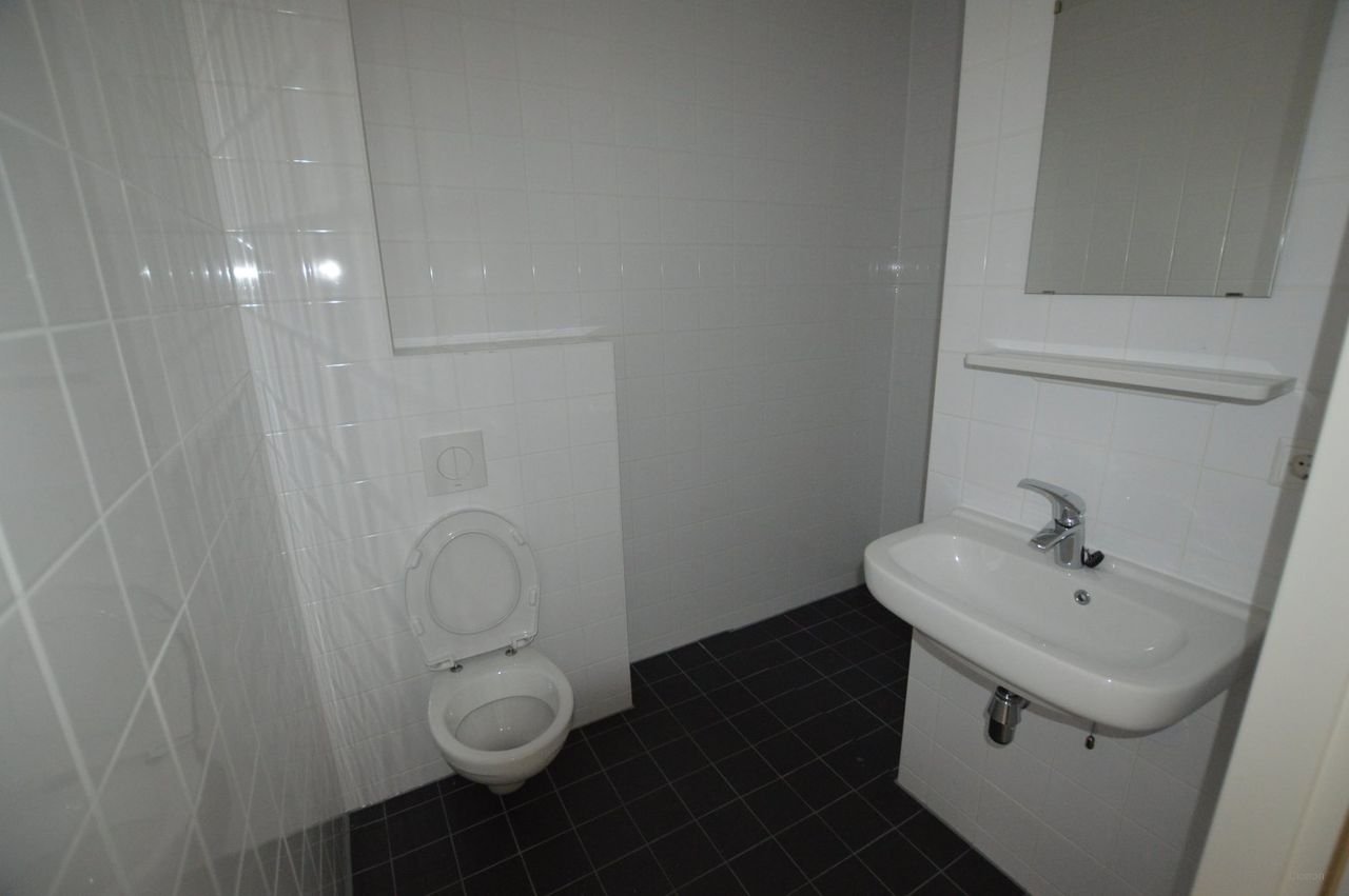 Student studio with parking in Zwolle - Image 5