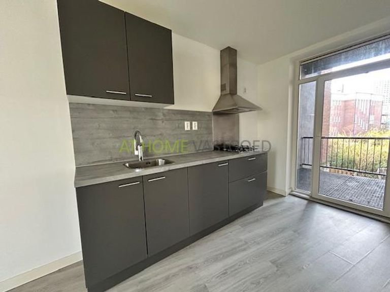 Licht 3-kamer appartement met balkon - Afbeelding 2