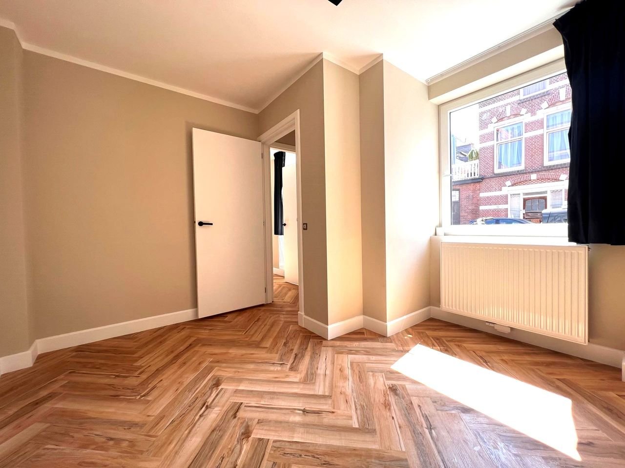 Gerenoveerd appartement Zeeheldenkwartier - Afbeelding 6