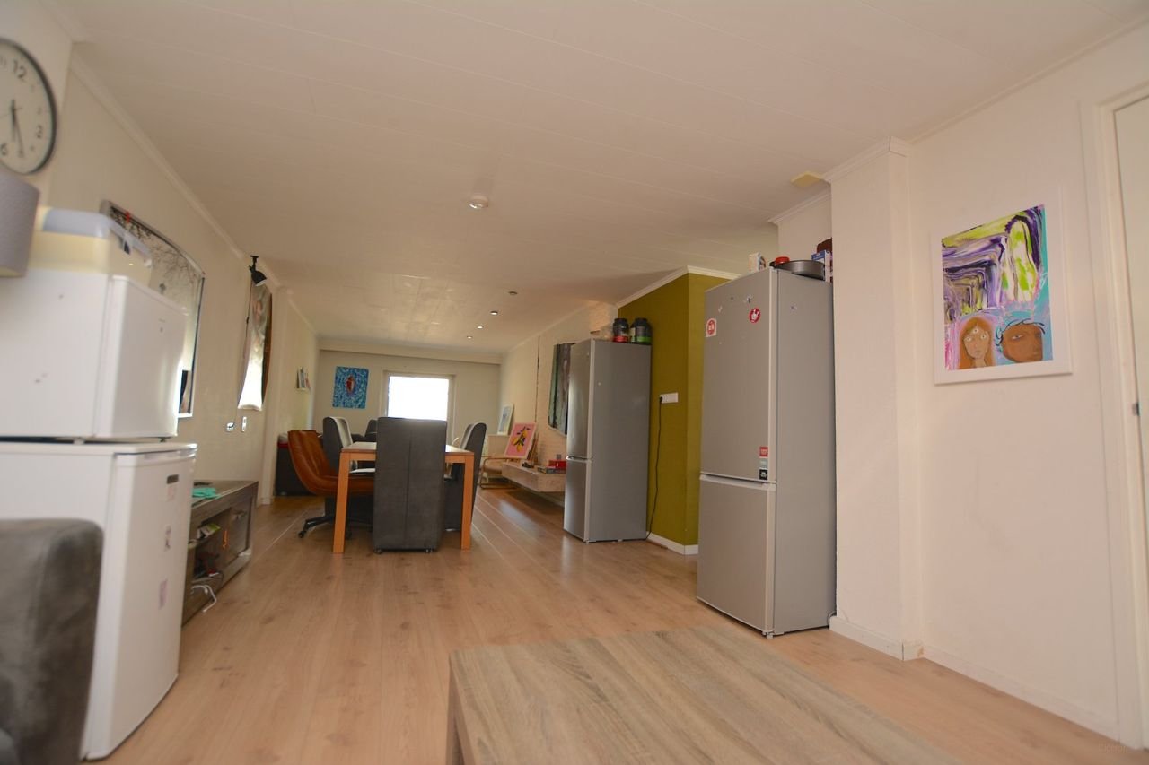 Room with balcony near Emmen city center - Image 10