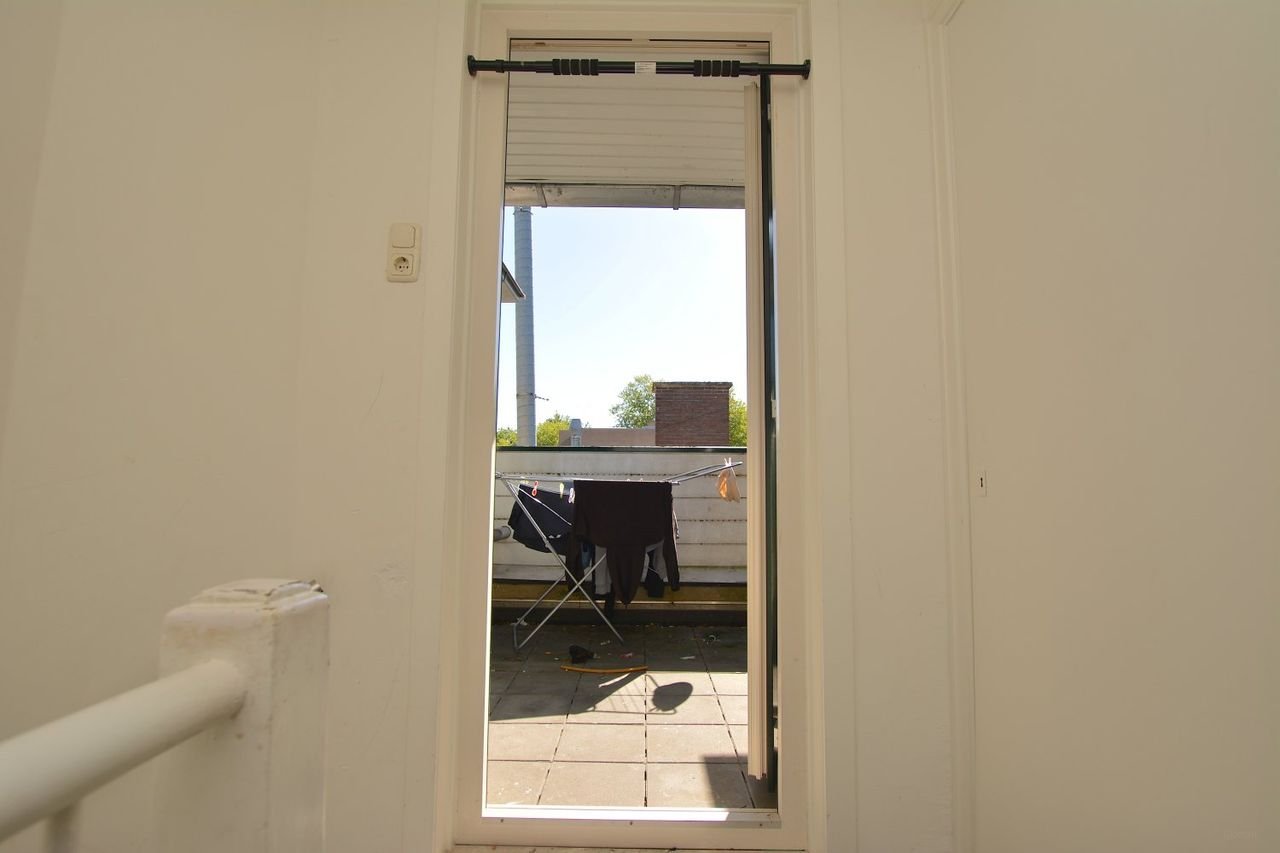 Room with balcony near Emmen city center - Image 22