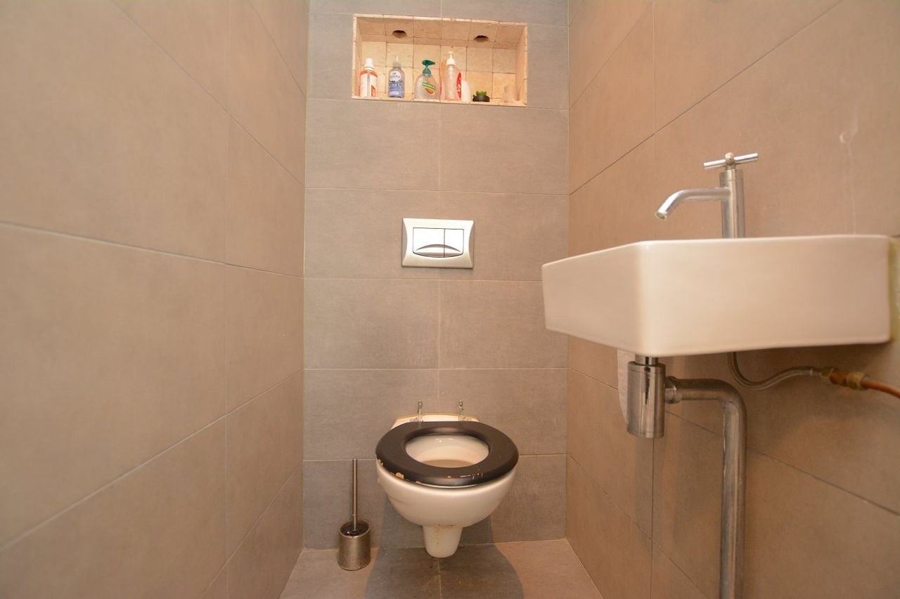 Room with balcony near Emmen city center - Image 20