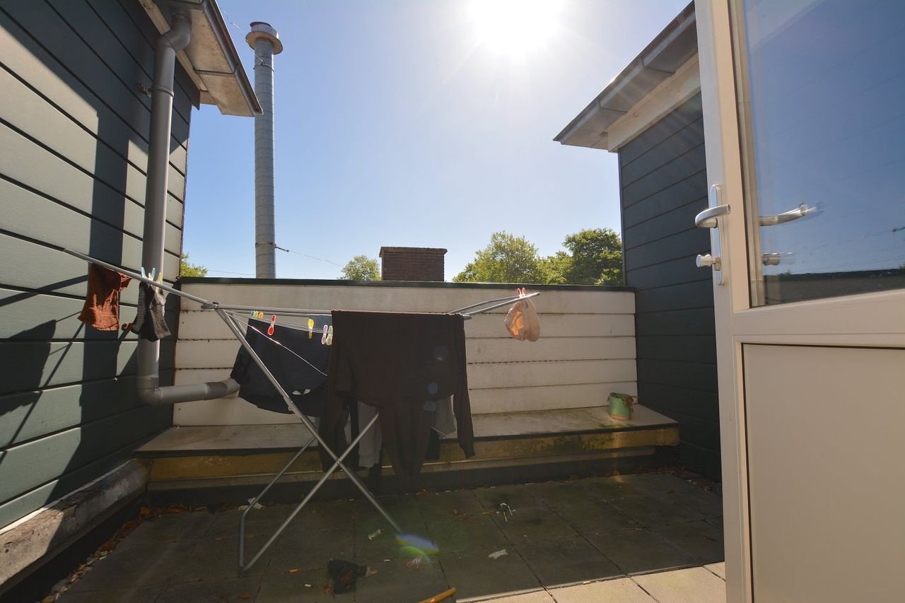 Room with balcony near Emmen city center - Image 29