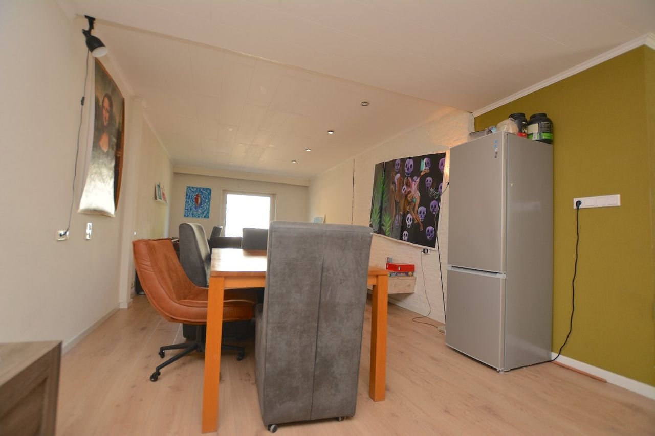 Room with balcony near Emmen city center - Image 12