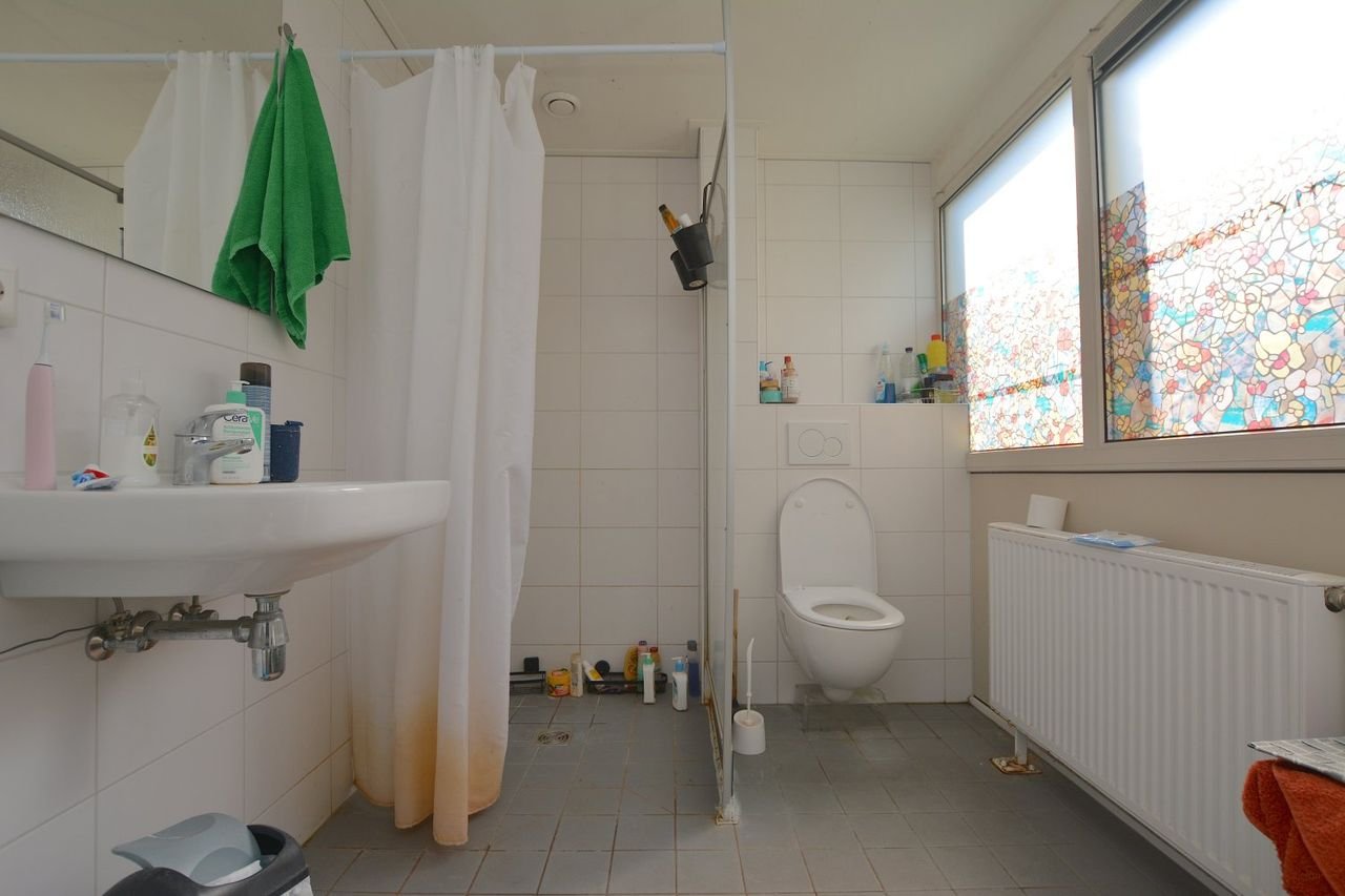 Room with balcony near Emmen city center - Image 19