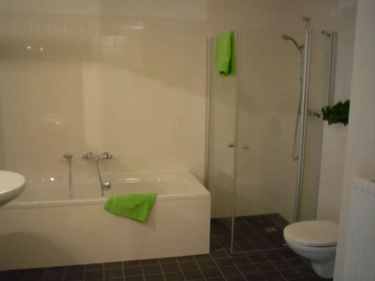 Views over Leiden from the 11th floor - Image 4