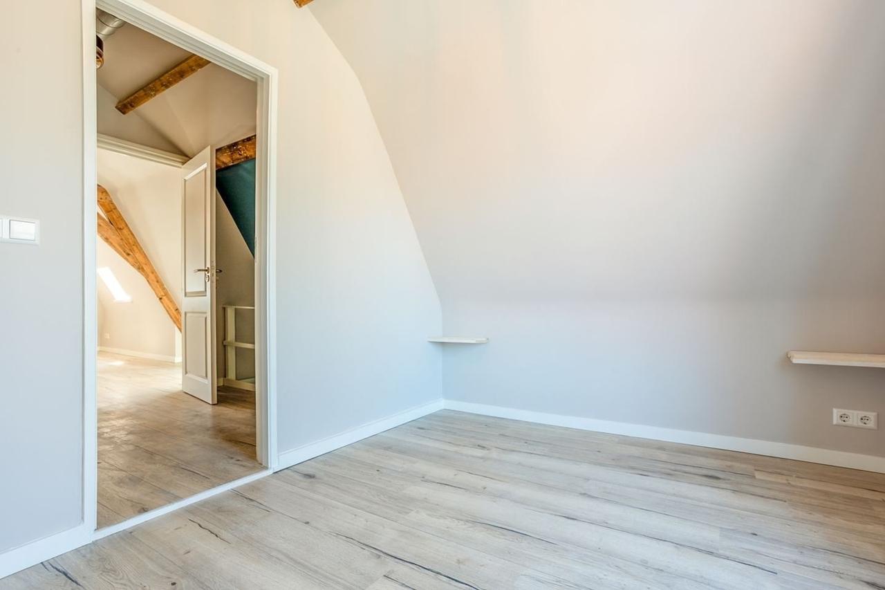Furnished apartment on Papestraat - Image 18