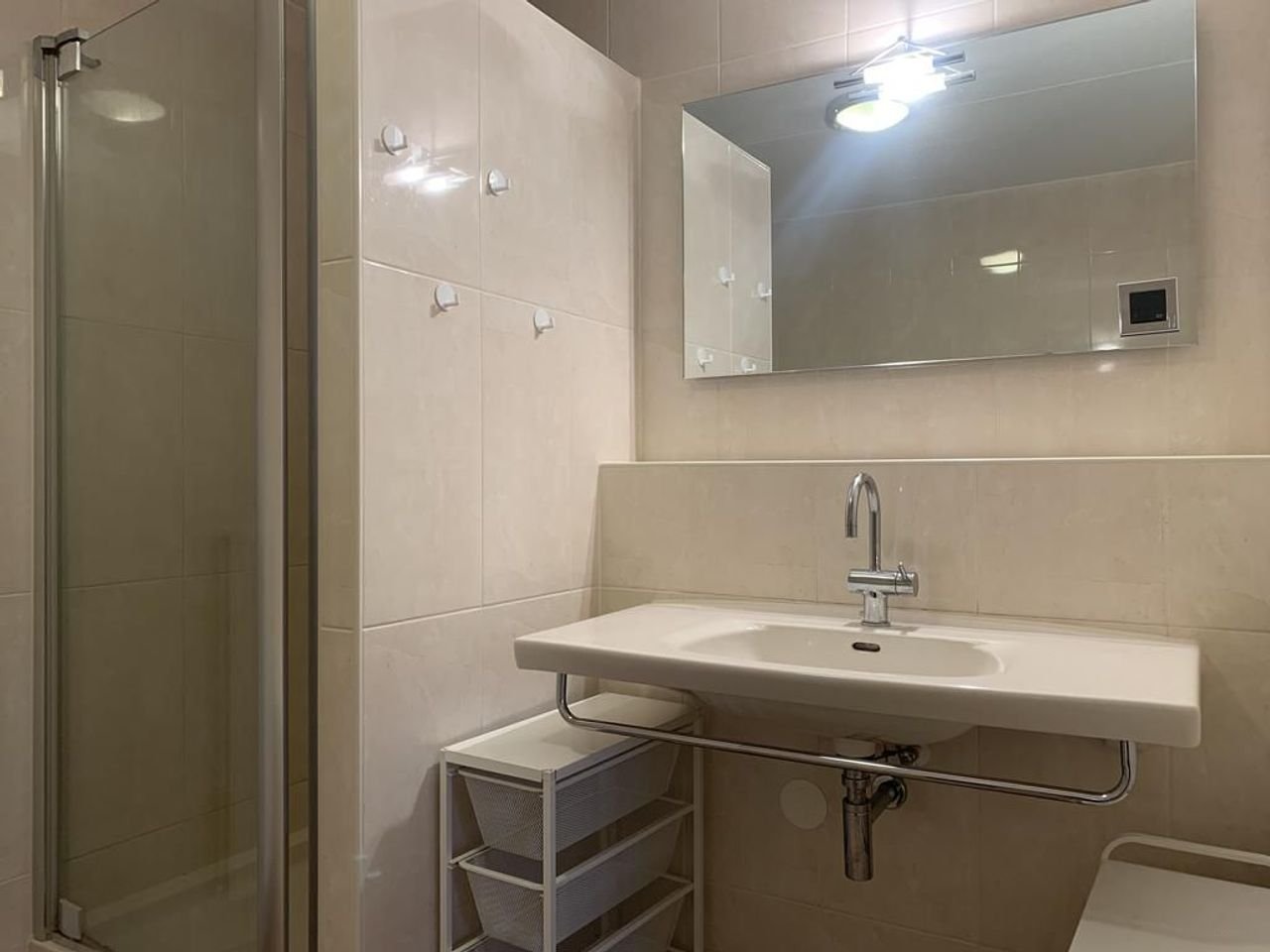 Royaal 4-kamer appartement met eigen parkeerplaats - Afbeelding 13