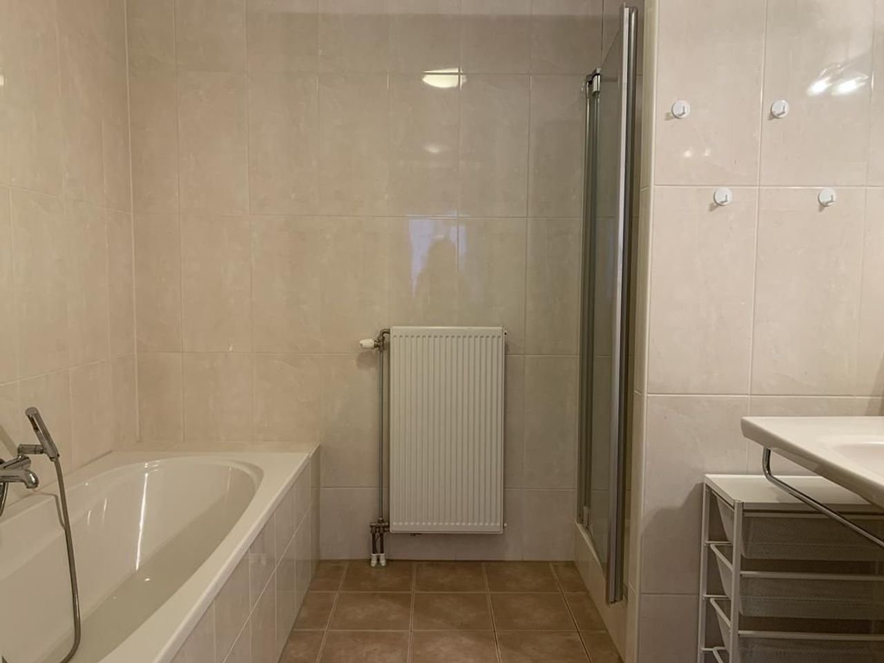 Royaal 4-kamer appartement met eigen parkeerplaats - Afbeelding 11