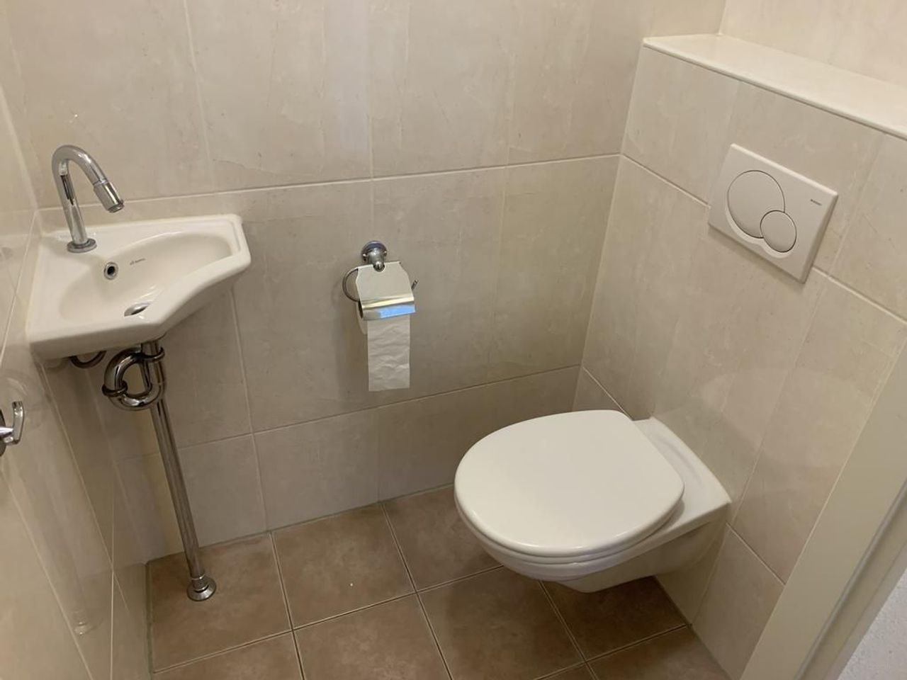 Royaal 4-kamer appartement met eigen parkeerplaats - Afbeelding 16