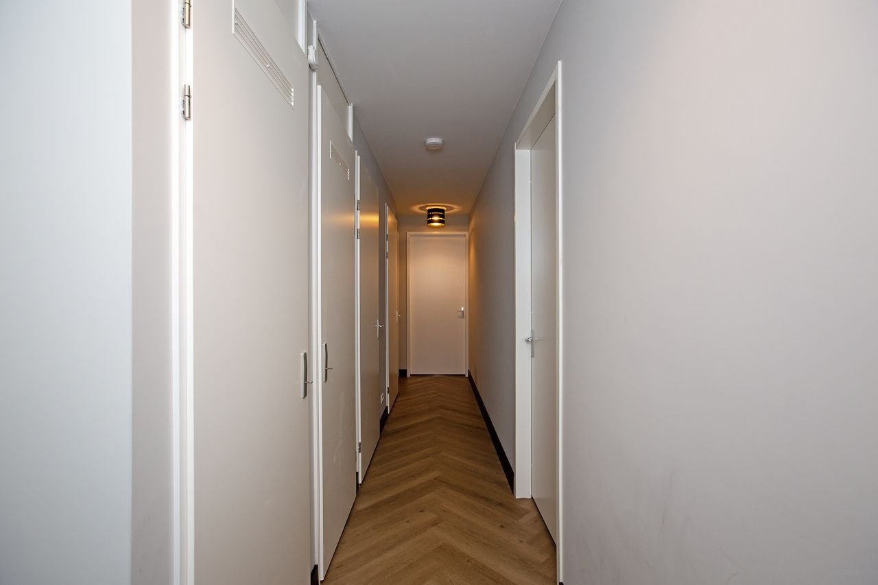 New Build (89m²) with 2 Parking Spaces - Image 19