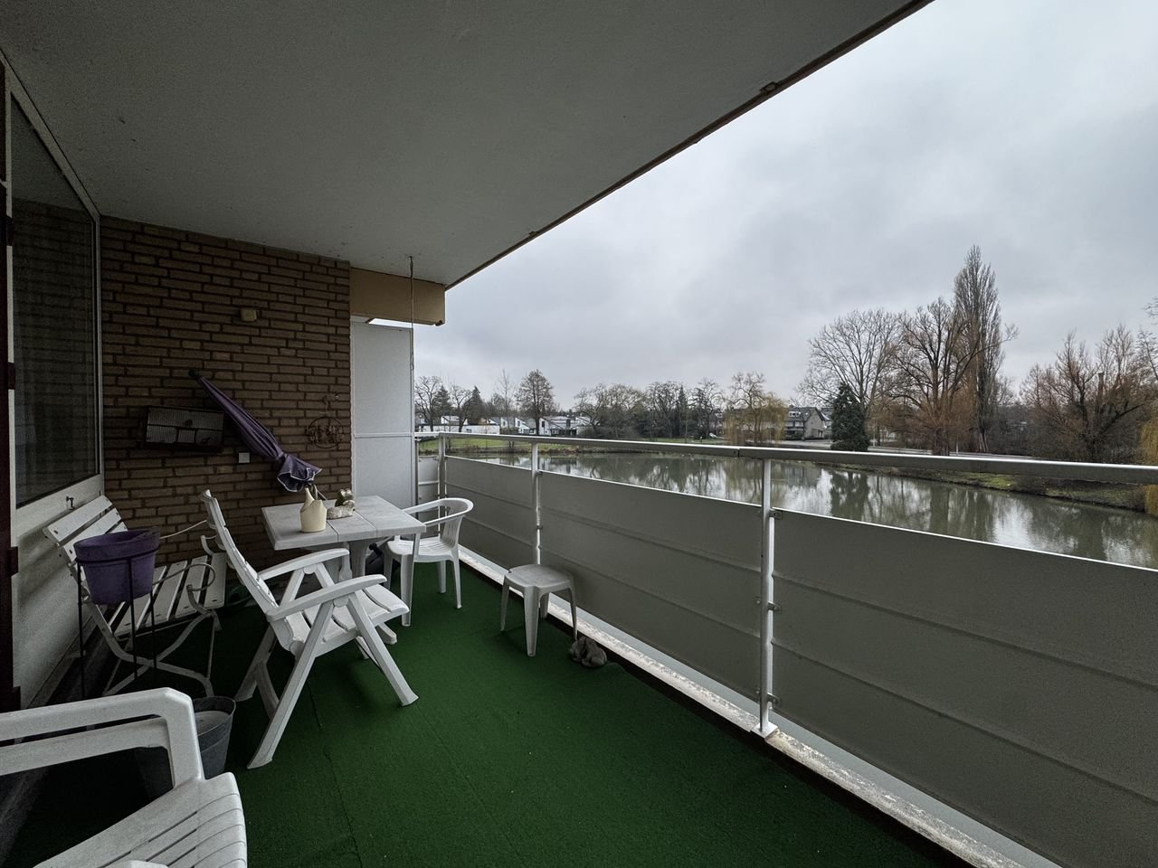 Licht 3-kamerappartement met balkon in Eckart - Afbeelding 8