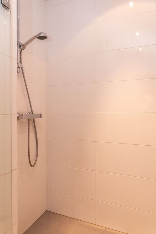 Sunny 2-bedroom apartment in Hazenkamp - Image 21