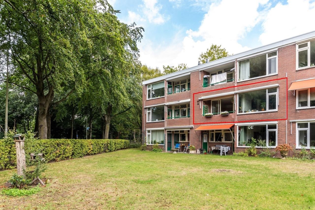 Sunny 2-bedroom apartment in Hazenkamp - Image 25