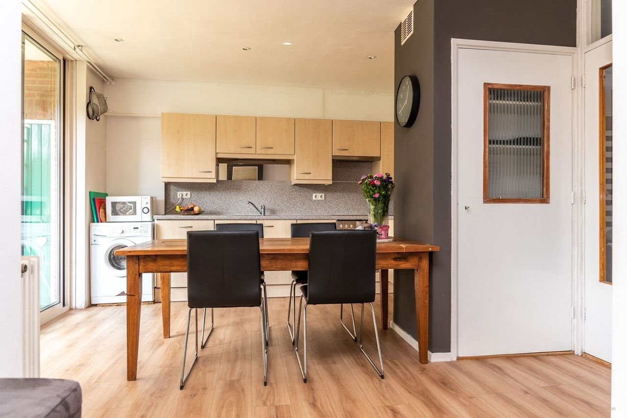 Sunny 2-bedroom apartment in Hazenkamp - Image 9