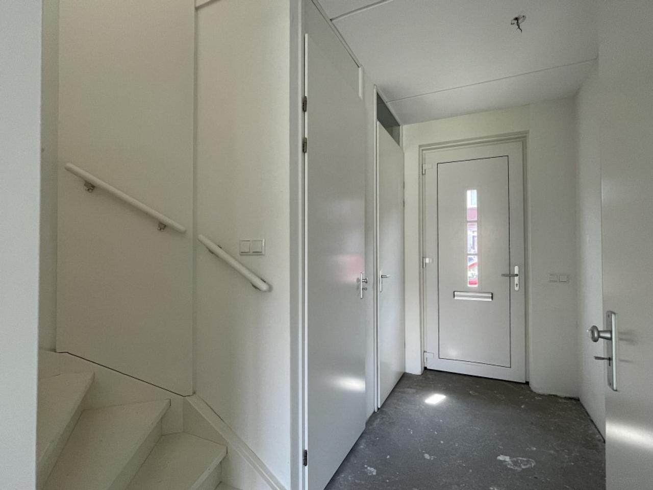 105 m² mid-terrace house with garden in Veghel - Image 2