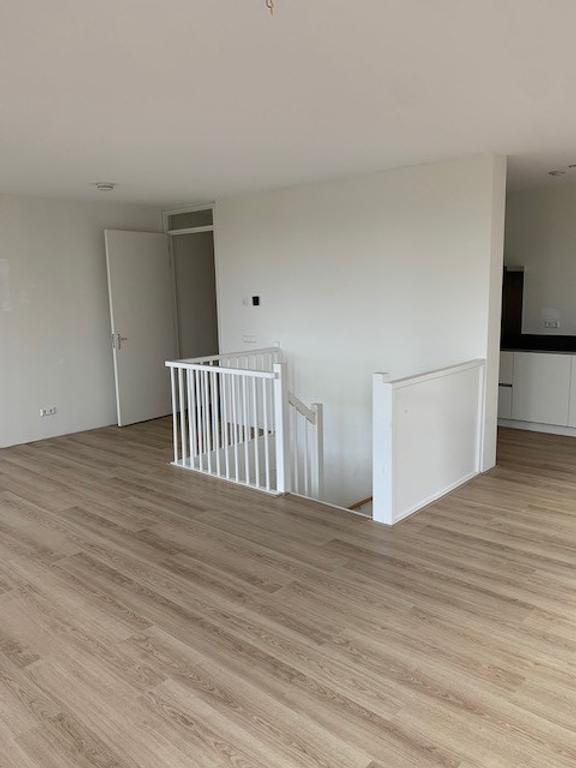 Bright maisonette with balcony in Vijverpark - Image 4