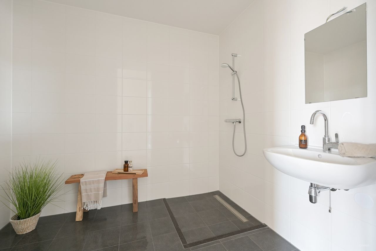 Modern 2-bedroom apartment with A+++ energy label - Image 12