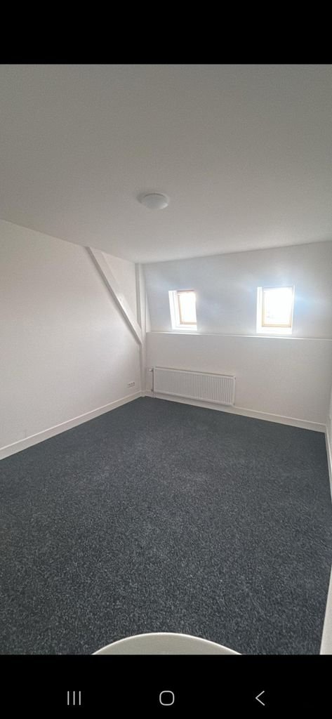 12 m² Room at Wilhelminapark - Image 2